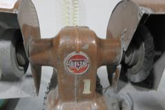Delta Rockwell Double End Pedestal Deburring Machine, with Wire and Deburr Wheel, 115/230v Single Phase