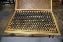 Meyer M-2 Minus .251 - .500" Pin -Plug Gage Set with Box