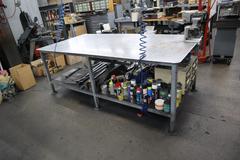 Heavy Duty Steel Mold Table w Wilton 4.5" Bench Vise, 40 Taper Tool Vise, Lower Shelf