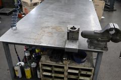 Heavy Duty Steel Mold Table w Wilton 4.5" Bench Vise, 40 Taper Tool Vise, Lower Shelf