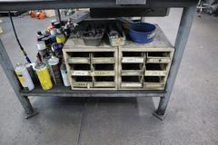 Heavy Duty Steel Mold Table w Wilton 4.5" Bench Vise, 40 Taper Tool Vise, Lower Shelf