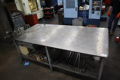 Heavy Duty Steel Mold Table w Wilton 4.5" Bench Vise, 40 Taper Tool Vise, Lower Shelf