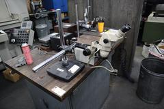 Olympus SZ30 Stereo Zoom Microscope w Articulating Stand, Leeds Light Ring and Fiber Light