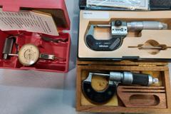 Micrometers: 0-1", Various Styles and Makes; (2) Interapid Dial Test Indicators