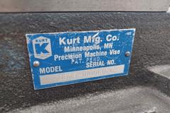 Kurt D675 6" Machine Vise
