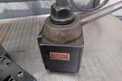 Aloris CA Tool Post with (4) Holders