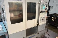 Milltronics RW-15 CNC Vertical Machining Center, Centurion 7 CNC Control, CAT 40, 16-Station Tool Changer, Chip Auger (#125)