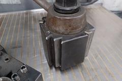 Aloris CA Tool Post with (4) Holders