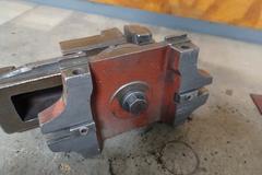 4" Grinding Vise Mounted on Swivel Base for Tool and Cutter Grinders