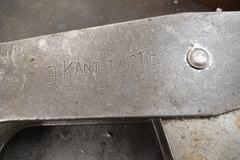 (2) 9" Kant-Twist Clamps