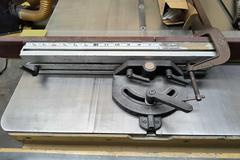 Powermatic 66 10" Table Saw with T-Square Rip Fence, Digital Rip Fence Read Out, Miter Gage, Blade Guard