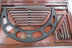 Starrett 6-12" Interchangeable Anvil Micrometer with Anvils and Standards in Wooden Case