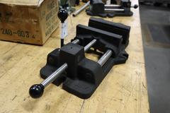 Elephant Model EQV-E8 8" Vise