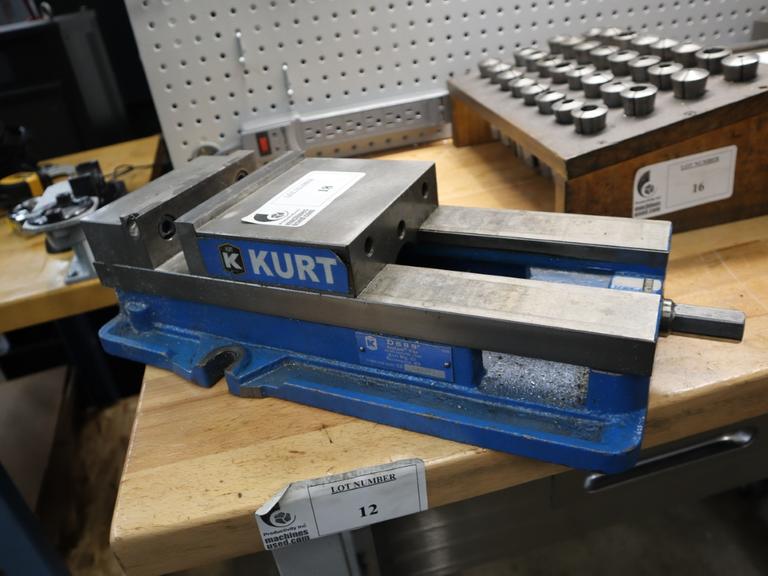 Kurt D688 6" Machine Vise w Steel Jaws