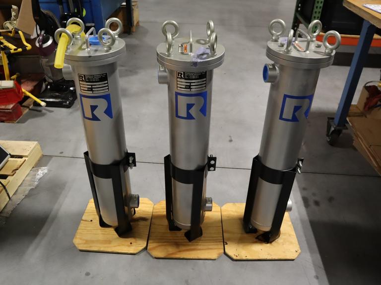 Rosedale H669GP200AL2AVCL-2.0P-B Aluminum Bag Filter Housing (3) 200 Max PSI