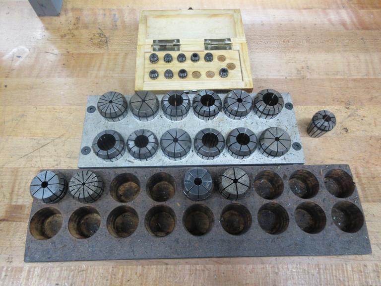ER32 and ER11 Split Collets in Divider Racks
