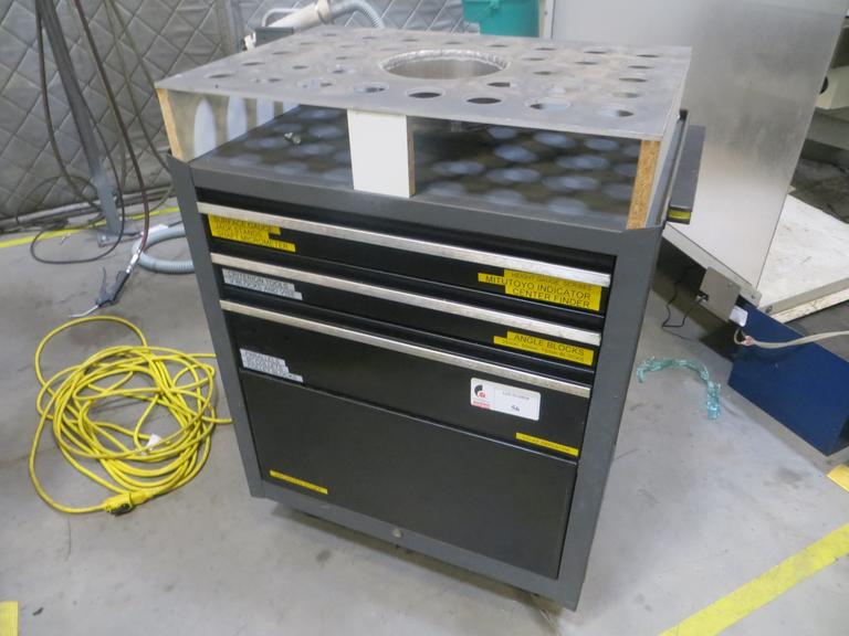 Portable Tool Box w Shop Made 40 Taper Tool Holder - W Contents