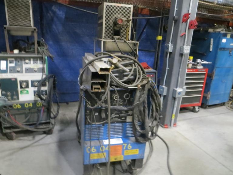 Miller 330ST Aircrafter Constant Current AC/DC Welder w ITW Cooling Systems Chiller