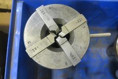 Die Heads (4), Various Sizes w Large Assortment of Thread Chasers
