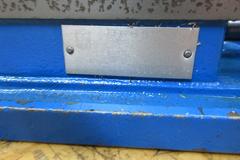 Kurt D688 6" Machine Vise with Handle and Aluminum Jaws