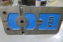 Kurt D-688 6" Vise with Steel Jaws and Handle