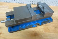 Kurt D675 6" Machine Vise with Steel Soft Jaws and SPI Speed Handle