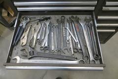 Kennedy 15 Drawer Rolling Tooling Cabinet with Contents
