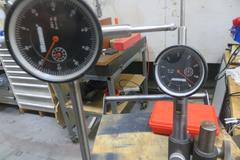 Micrometers (3) w 4 Assorted Magnetic Bases