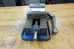 Kurt D40 4" Machine Vise with Handle and Aluminum Jaws