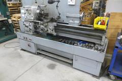 DoAll 15" Engine Lathe, 8" 3 Jaw Chuck, Tool Post, Tailstock