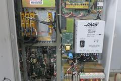 Haas TM-1 CNC Tool Room Mill, Haas 32-Bit CNC Control, 40 Taper, Splash Guards, Coolant Tank & Pump