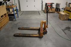 ROL-LIFT DCL-5001-TPTUC 5000Lbs Hydraulic Pallet Jack 