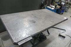 Electric Lift Table W 71" X 36" Table Top w 43" Max Lifting Height