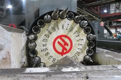 Haas VF-4 CNC Vertical Machining Center, Maincon CNC Control, 4th Drive, 24 ATC, Thru Spindle Coolant, 8100 RPM Gearbox Spindle, New 2013