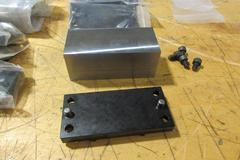 MATE M90JP-125ST2 DynoGrip-96 Machinable Steel Vise Jaw Kit with Adapter Plates 125mm Wide (6)