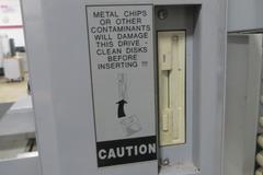 Haas TM-1 CNC Tool Room Mill, Haas 32-Bit CNC Control, 40 Taper, Splash Guards, Coolant Tank & Pump