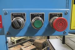 DoAll 3613-1 Vertical Band Saw, 36" Throat, 30-1/2" x 24" Table, Work Light