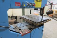 DoAll 3613-1 Vertical Band Saw, 36" Throat, 30-1/2" x 24" Table, Work Light