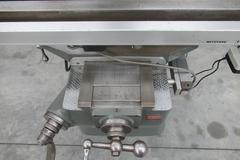 Bridgeport 2J Vertical Knee Mill, Mitutoyo 2-Axis DRO, Quill Scale, Power Table Feed