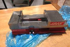 Haas Kurt DX6 6" Machine Vise W/ Steel Hard Jaws & Handle NEW IN BOX!