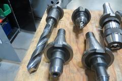 40 Taper Tool Holders (8)