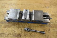 Kurt HDL4 4" Double Lock Machine Vise with Hard Jaws and Handle