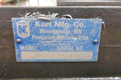 Kurt D675 6" Machine Vise with Aluminum Soft Jaws and Handle