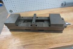 Kurt DL-600 6" Double Lock Machine Vise, Flat or Side Mount