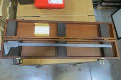 Browne and Sharpe Caliper 582 .001 In Wood Box