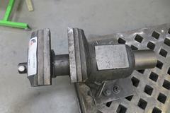 Heavy Duty Bench Vise 6"