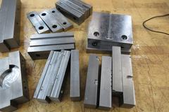 Kurt 6" Vise Assorted Steel Hard and Soft Jaws