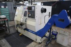 Daewoo Doosan Lynx 220C CNC Turning Center, 8" 3-Jaw Chuck, 12 Station Turret, Parts Catcher, Tool Presetter, Chip Conveyor