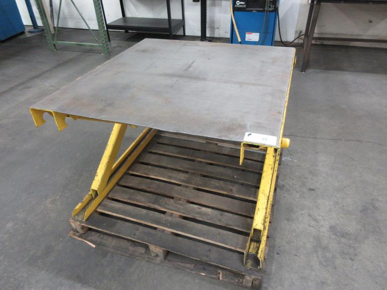 Adjustable Height Manual Lift Table