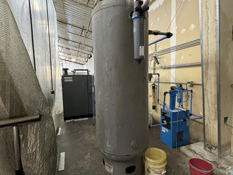 Brunner ENG & MFG Air Tank; Approximately 200 Gal 